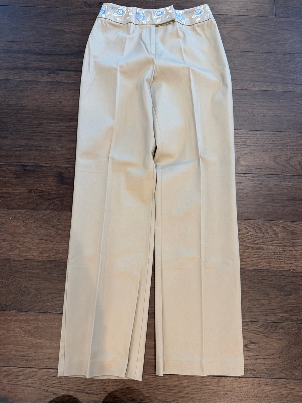 Ann Taylor Factory Women’s Khaki Dress Pants Size 2 - C62-011